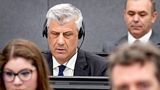 ARCHIV: Kosovos früherer Präsident Hashim Thaçi vor dem Kosovo-Tribunal in Den Haag, 3. April 2023