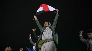 أنصار "الحوثيين" يحتفلون باستيلاء الجماعة على جزيرة "ميون" الواقعة في مضيق باب المندب صنعاء، يوم الجمعة 11 سبتمبر 2026. 