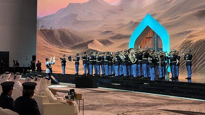 عرض موسيقي يفتتح حفل إطلاق 