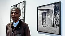Dans les pas du Nigérian Akinbode Akinbiyi, photographe du quotidien