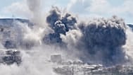 تصاعد الدخان جراء تفجير إسرائيلي في بلدة المنصوري جنوبي لبنان، 11 أيلول 2026.