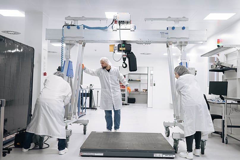Reflex Aerospace betreibt in München eine eigene "MicroFactory" für die schnelle Montage und Erprobung von Hochleistungs-Kleinsatelliten.