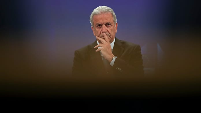 Greek parliament lifts immunity of Dimitris Avramopoulos for investigation Greek parliament lifts immunity of Dimitris Avramopoulos for investigation