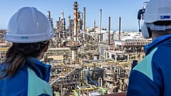 Anlagen des Energieparks Moeve in Palos de la Frontera in Huelva, wo die erste Bauphase des andalusischen Tals für Grünen Wasserstoff entsteht.