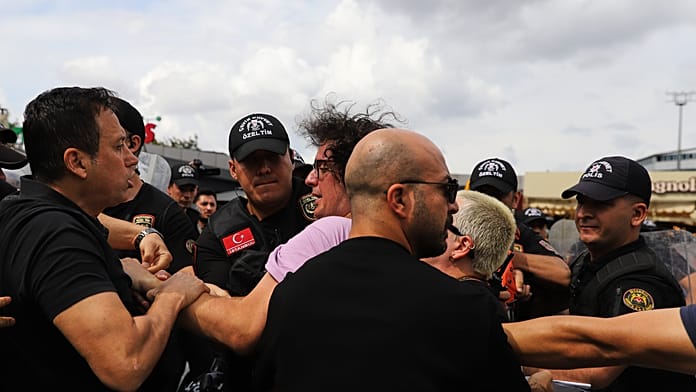 BM’den Türkiye’ye LGBTİ+ operasyonlarında gözaltına alınanların serbest bırakılması çağrısı