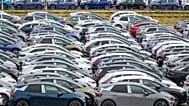 Insgesamt bis zu 100.000 Stellen sollen beim Autobauer Volkswagen weltweit wegfallen.