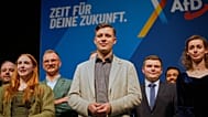 Jean-Pascal Hohm (al centro) è sul palco insieme ad altri membri del direttivo di "Generation Deutschland", l'organizzazione giovanile dell'AfD, Novembre 2025