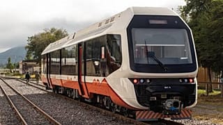 In Argentina un nuovo treno viaggia solo con elettricità rinnovabile e senza cavi