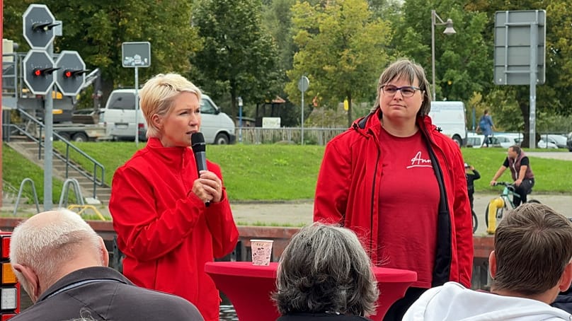 Manuela Schwesig und Anna-Konstanze Schröder (beide SPD) beim Bürgerdialog in Demmin, am 17.09.2026