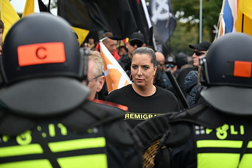 Συγκρούσεις ακροδεξιών διαδηλωτών με την αστυνομία