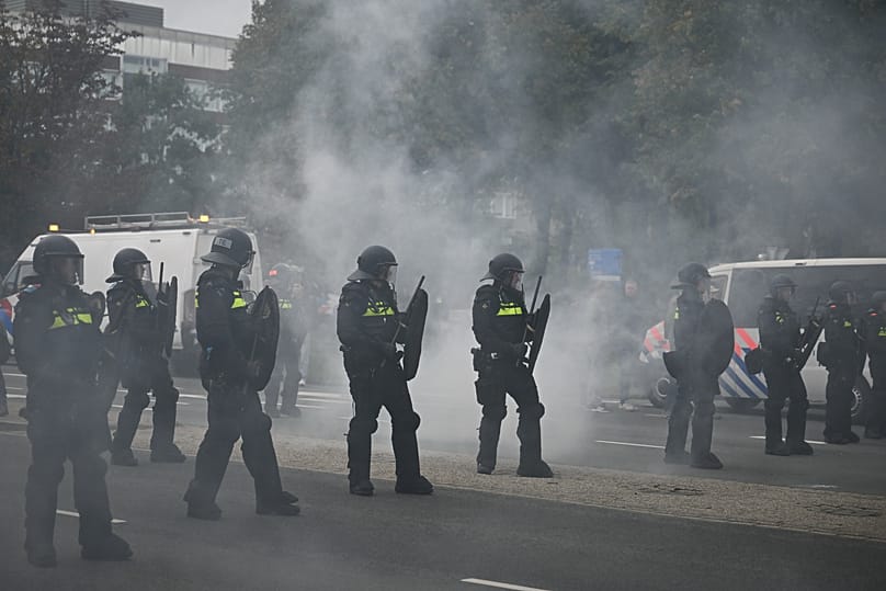 Συγκρούσεις ακροδεξιών διαδηλωτών με την αστυνομία