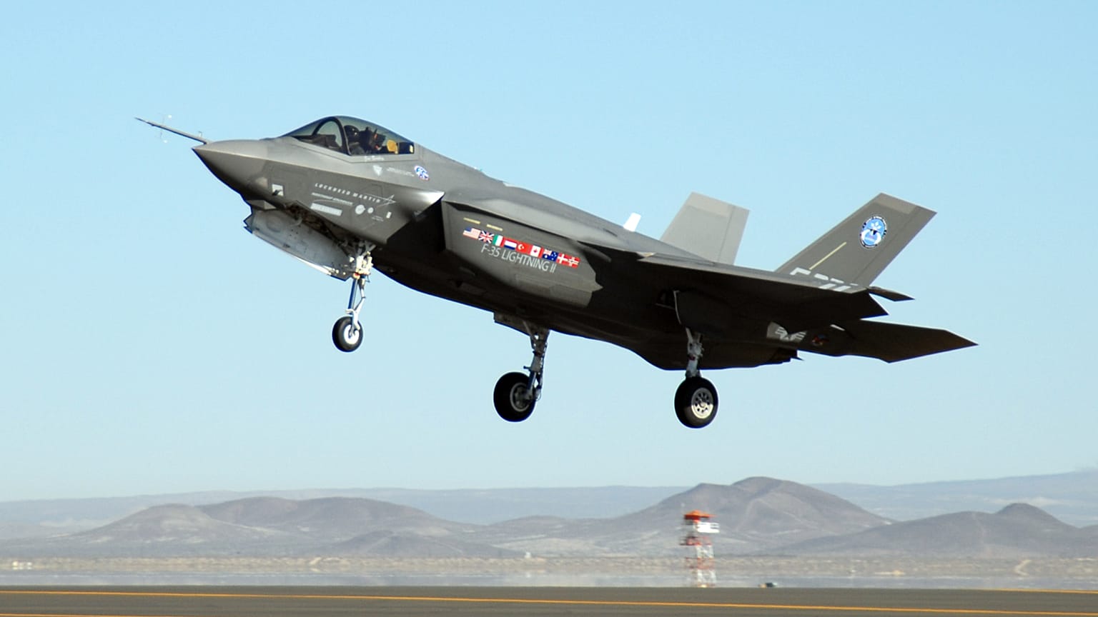 كابلات Harbour Industries معتمدة للاستخدام على طائرة F-35