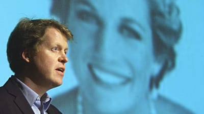 ARŞİV - Prenses Diana'nın kardeşi Charles Spencer, Florida'da düzenlenen bir basın toplantısında, sonbaharda müzeye gelecek sergi hakkında konuşuyor, 23 Mart 2004.