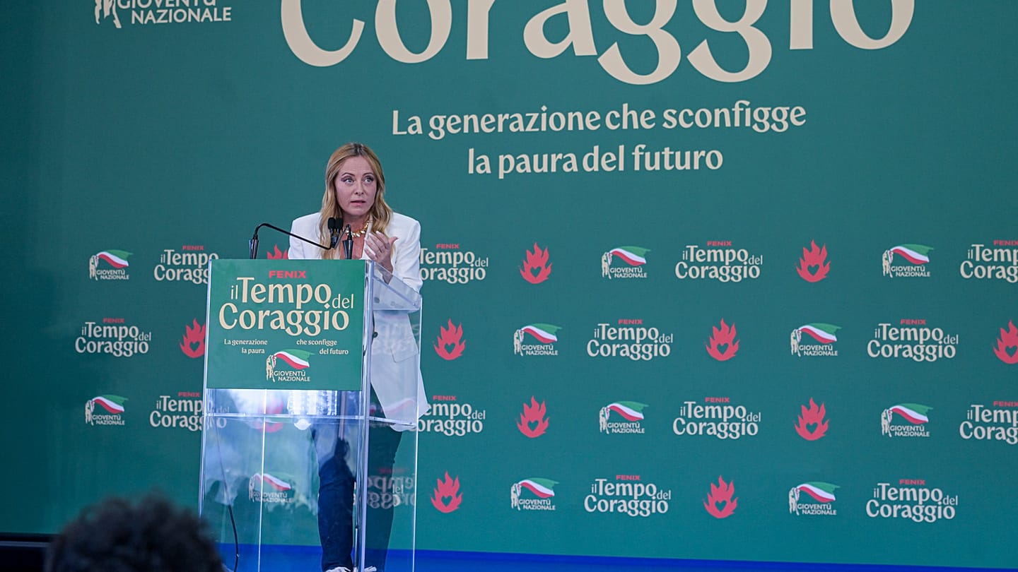 Meloni najavljuje zabranu burke i nikaba u italijanskim školama i limit stranih učenika
