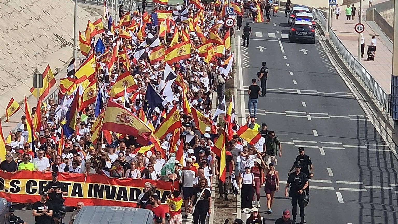 Imagen de la manifestación en Ceuta este domingo, 20 de septiembre de 2026.