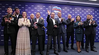 Dimitri Medvedev et des dirigeants de Russie Unie lors de l'annonce des premiers résultats de l'élection, le 20 sept. 2026