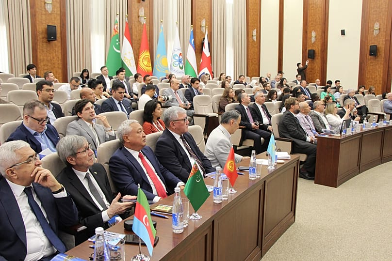 Taşkent, Özbekistan’da düzenlenen Orta Asya–BK Düşünce Kuruluşları Forumu