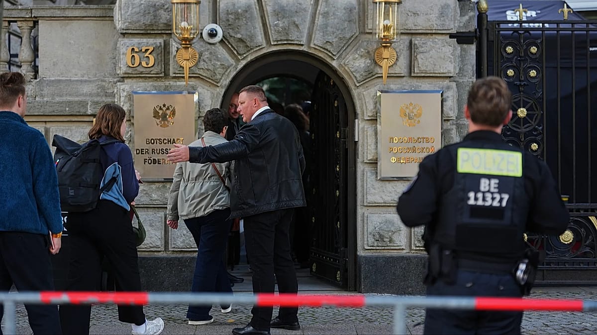 Russians abroad voted eight to one against Putin's party, defying official results