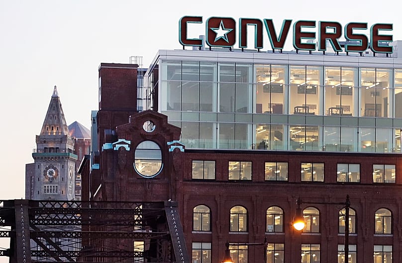 Мировая штаб-квартира компании Converse в районе Вест-Энд в Бостоне