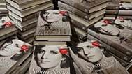 Charles Spencer'ın Prenses Diana hakkında kaleme aldığı “Swan Song: Diana, My Sister” kitabı