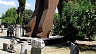 Archives — Une réplique du cheval de Troie à l'entrée du site archéologique de la ville dans l'actuelle Turquie