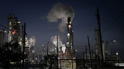 Libya oil production hit after armed group shuts pipeline valve