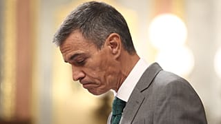 Pedro Sánchez se dirige a los parlamentarios sobre la situación en Ceuta durante una sesión del Parlamento en Madrid, el jueves 3 de septiembre de 2026.