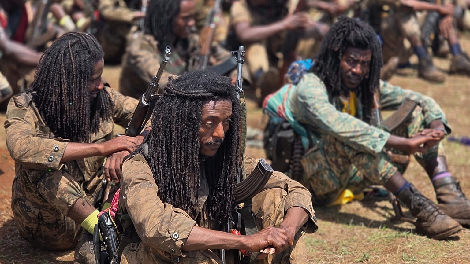 PHOTO D'ARCHIVES : des membres de l'Armée de libération oromo (OLA) assistent à une séance d'orientation dans l'ouest de l'Oromia, 2 juin 2025