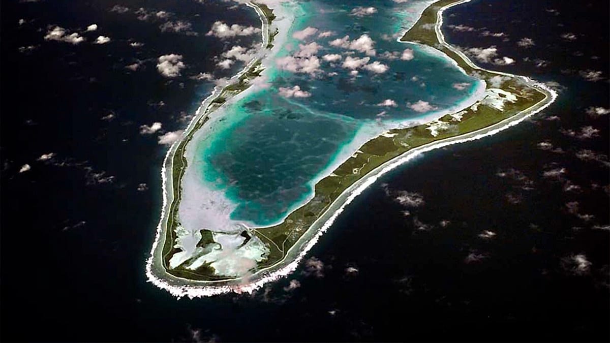 UK to review Chagos deal after Trump tells Burnham it is 'terrible'