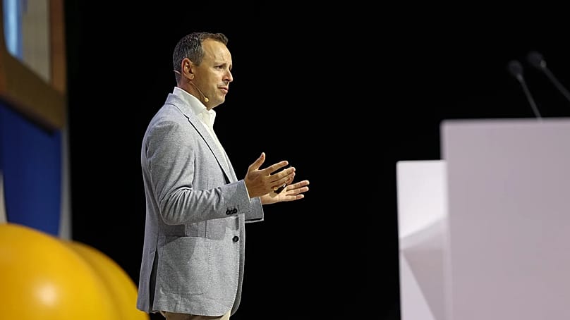 Alex Rutter, Managing Director του τομέα AI της Google Cloud για την Ευρώπη, τη Μέση Ανατολή και την Αφρική, στο Google Cloud Summit στη Ντόχα.