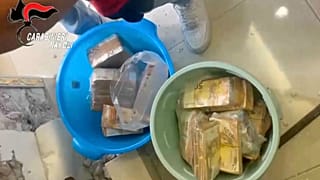 Carabinieri find millions of euro behind in walls during anti-mafia operation