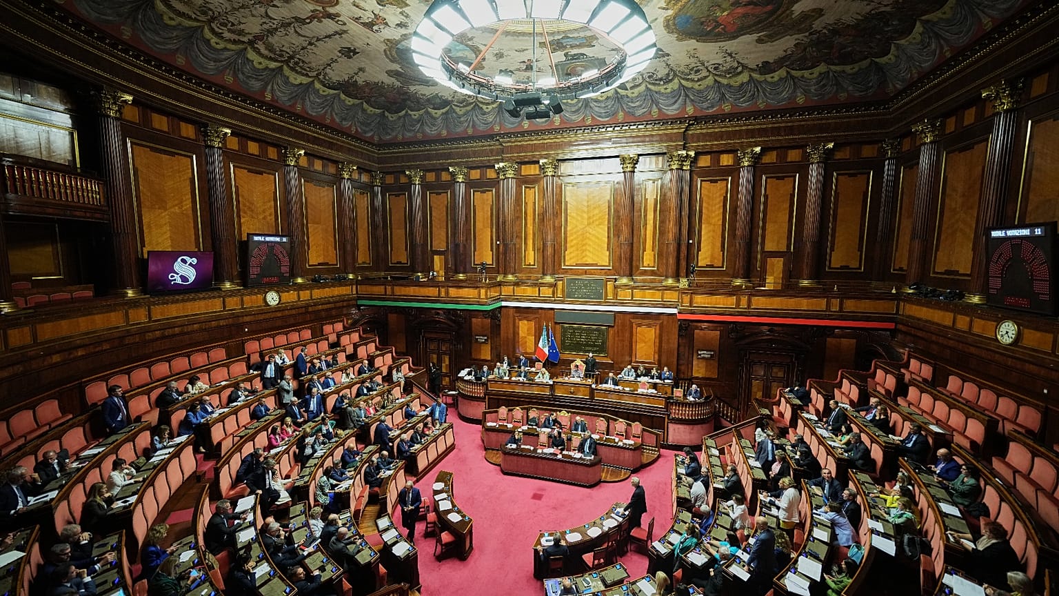 Il Senato vota per approvare il decreto legge che apre al ritorno dell'energia nucleare in Italia (23 settembre 2026)