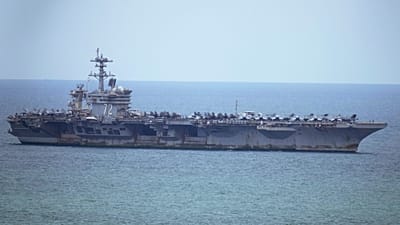 Авианосец ВМС США «Абрахам Линкольн» прибыл в порт Лаем Чабанг 2 сентября 2026 года.