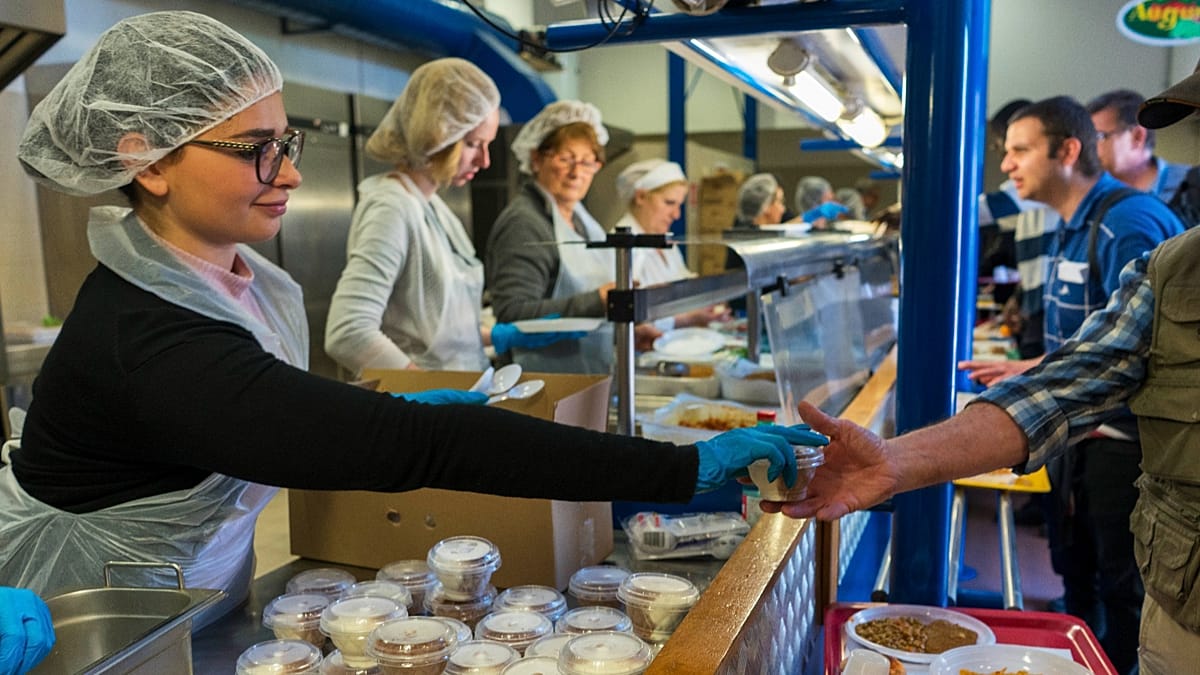Video. France’s €1 student meals put pressure on canteens Video. France’s €1 student meals put pressure on canteens