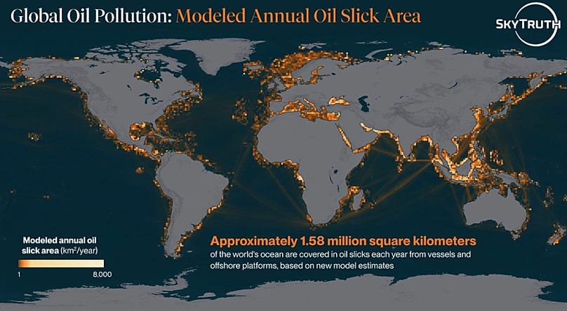 Mapa plam ropy pokazuje skalę zanieczyszczenia obejmującego oceany świata