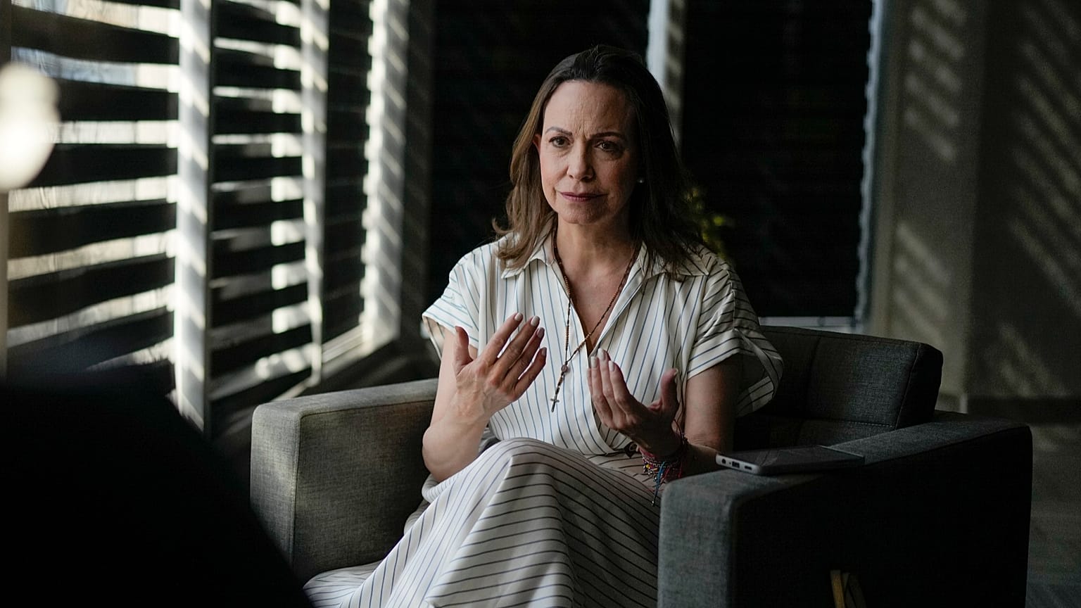 La líder opositora venezolana María Corina Machado habla durante una entrevista con The Associated Press en Ciudad de Panamá, el 24 de mayo de 2026.