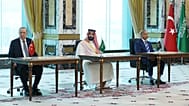 Cumhurbaşkanı Erdoğan, Suudi Arabistan Veliaht Prensi bin Selman ile Pakistan Başbakanı Şerif, Mekke'de Ortak Savunma Anlaşması imzaladı. - 7 Ağustos 2026