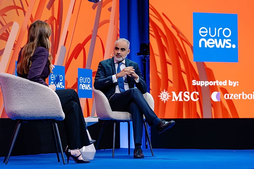 Eduardo Santander, Geschäftsführer der European Travel Commission, sprach beim Event mit Moderatorin Mared Gwyn-Jones