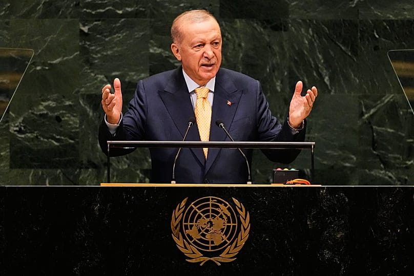 الرئيس التركي رجب طيب أردوغان يتحدث خلال الدورة الحادية والثمانين للجمعية العامة للأمم المتحدة في مقر الأمم المتحدة، يوم الثلاثاء 22 سبتمبر 2026.