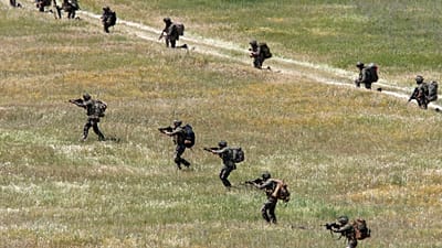 Esercitazione Nato con militari italiani