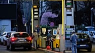 Una stazione di servizio ENI a Milano durante la crisi dei carburanti del 2022 dopo l'attacco della Russia all'Ucraina