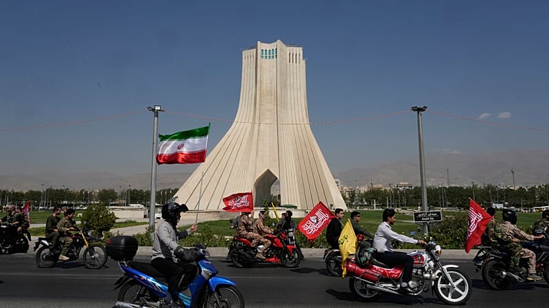 تصعيد مستمر في المنطقة.. طهران تصر على الدبلوماسية بعد رفض ترامب خطتها 