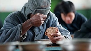 Заключенный в исправительно-трудовой колонии № 22 в поселке Леплей (примерно в 600 километрах к юго-востоку от Москвы), 13 ноября 1996 года