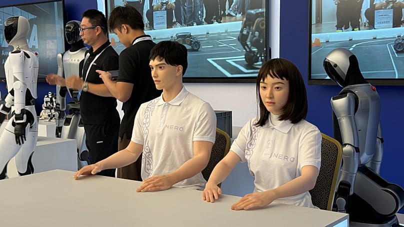 Robots humanoïdes produits dans le cadre d'un accord entre Nero Group et Ubtech Robotics