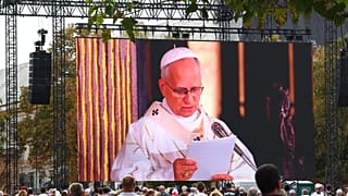 Le pape Léon XIV alors qu'il célèbre une messe à la cathédrale Saint-Étienne, ce lundi 28 septembre 2026, à Metz, en France.
