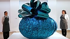 FILE: Jeff Koons 'Baroque Egg with Bow (Blue/Turquoise), estimated at €2.5 million, is part of the Monsoon: Peter Simon Collection, 8 Oct 2026, London