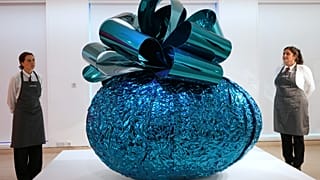 FILE: Jeff Koons 'Baroque Egg with Bow (Blue/Turquoise), estimated at €2.5 million, is part of the Monsoon: Peter Simon Collection, 8 Oct 2026, London