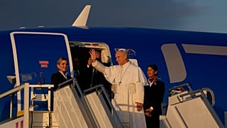 FILE: Pope Leo XIV boards a flight to Paris at Rome's Leonardo da Vinci International Airport in Fiumicino for a four-day pastoral visit to France, 25 September 2026.