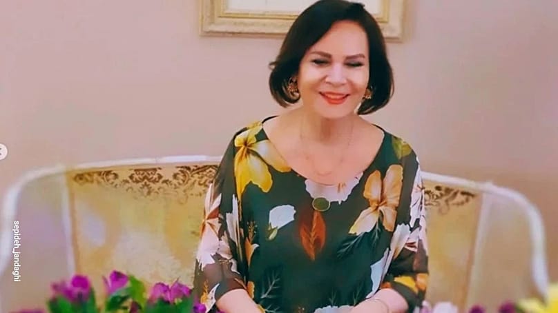پریسا همچنان در ایران مشغول تربیت هنرآموزان است 