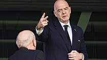 Football : la FIFA accuse l'UEFA de harceler Gianni Infantino